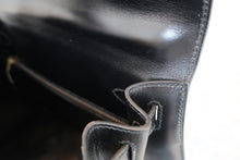 Load image into Gallery viewer, HERMES KELLY 28 Box carf leather Black 〇R Engraving Shoulder bag 700090002