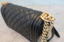 将图片加载到图库查看器,CHANEL/香奈儿 Leboy 链条包 荔枝皮 Black/Gold hadware(黑色/金色金属) 肩背包 800080037