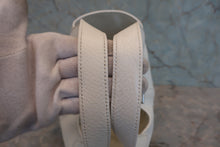 Load image into Gallery viewer, HERMES PICOTIN LOCK PM Clemence leather □J Engraving White Hand bag 800060079