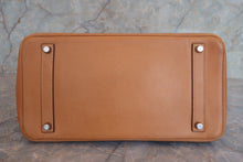 Load image into Gallery viewer, HERMES BIRKIN 35 Ardennes leather Natural □J Engraving Hand bag 700030294