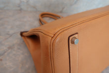Load image into Gallery viewer, HERMES BIRKIN 35 Ardennes leather Natural □J Engraving Hand bag 700030294