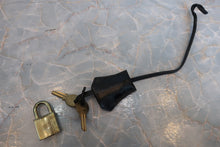 Load image into Gallery viewer, HERMES KELLY 32 Box carf leather Black ○T Engraving Shoulder bag 800090062