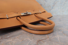 Load image into Gallery viewer, HERMES BIRKIN 35 Ardennes leather Natural □J Engraving Hand bag 700030294