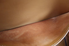 Load image into Gallery viewer, HERMES BIRKIN 35 Ardennes leather Natural □J Engraving Hand bag 700030294