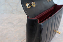 將圖片載入圖庫檢視器 CHANEL/シャネル Vステッチチェーンショルダーバッグ ラムスキン ブラック/ゴールド金具 ショルダーバッグ 700100068