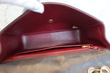 將圖片載入圖庫檢視器 CHANEL/シャネル Vステッチチェーンショルダーバッグ ラムスキン ブラック/ゴールド金具 ショルダーバッグ 700100068