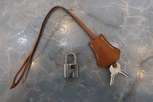 Load image into Gallery viewer, HERMES BIRKIN 35 Ardennes leather Natural □J Engraving Hand bag 700030294