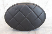 Load image into Gallery viewer, CHANEL Matelasse chain shoulder bag Lambskin Black/Gold hadware Shoulder bag 700050122