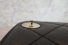 Load image into Gallery viewer, CHANEL Matelasse chain shoulder bag Lambskin Black/Gold hadware Shoulder bag 700050122