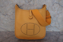 将图片加载到图库查看器,HERMES EVELYNE 3PM Epsom leather Soleil □M刻印 Shoulder bag 800030037