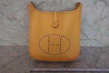 将图片加载到图库查看器,HERMES EVELYNE 3PM Epsom leather Soleil □M刻印 Shoulder bag 800030037