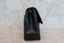 画像をギャラリービューアに読み込む, CHANEL/シャネル デカココチェーンショルダーバッグ ラムスキン ブラック/ゴールド金具 ショルダーバッグ 700060277