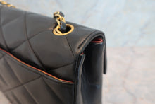 画像をギャラリービューアに読み込む, CHANEL/シャネル デカココチェーンショルダーバッグ ラムスキン ブラック/ゴールド金具 ショルダーバッグ 700060277