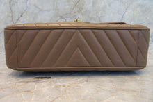 Load image into Gallery viewer, CHANEL  V-Stitch chain shoulder bag Caviar skin Brown/Gold hadware Shoulder bag 700080223