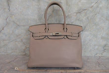 Load image into Gallery viewer, HERMES BIRKIN 30 Clemence leather Gris tourterelle □L Engraving Hand bag 700080037