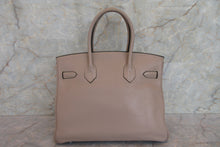 Load image into Gallery viewer, HERMES BIRKIN 30 Clemence leather Gris tourterelle □L Engraving Hand bag 700080037