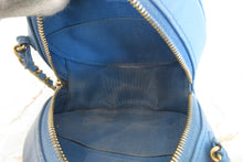 画像をギャラリービューアに読み込む, CHANEL/シャネル シャネル19マトラッセラウンドチェーンショルダーバッグ ラムスキン ブルー/ゴールド金具 ショルダーバッグ 700070071