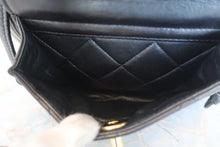 将图片加载到图库查看器,CHANEL/香奈儿 CF 链背包 羊皮 Black/Gold hadware(黑色/金色金属) 背包 800070105