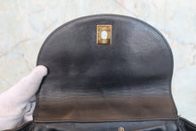 将图片加载到图库查看器,CHANEL/香奈儿 CF 链背包 羊皮 Black/Gold hadware(黑色/金色金属) 背包 800070105