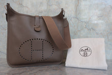 将图片加载到图库查看器,HERMES EVELYNE 3GM Epsom leather Etoupe gray □M刻印 Shoulder bag 800070186