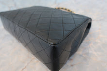 Load image into Gallery viewer, CHANEL Matelasse chain shoulder bag Lambskin Black/Gold hadware Shoulder bag 700100025