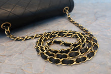 Load image into Gallery viewer, CHANEL Matelasse chain shoulder bag Lambskin Black/Gold hadware Shoulder bag 700100025