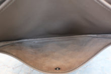将图片加载到图库查看器,HERMES EVELYNE 3GM Epsom leather Etoupe gray □M刻印 Shoulder bag 800070186