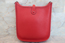 画像をギャラリービューアに読み込む, HERMES/エルメス エブリンTPM トリヨンクレマンス ルージュカザック □Q刻印 ショルダーバッグ 700050147