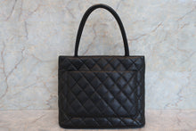 將圖片載入圖庫檢視器 CHANEL/シャネル 復刻トート キャビアスキン ブラック/ゴールド金具 トートバッグ 700090080