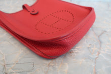 画像をギャラリービューアに読み込む, HERMES/エルメス エブリンTPM トリヨンクレマンス ルージュカザック □Q刻印 ショルダーバッグ 700050147