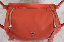 Load image into Gallery viewer, HERMES LINDY 30Verso Clemence leather Sanguine/Rose jaipur T Engraving Shoulder bag 700070087