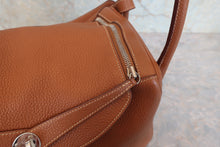 画像をギャラリービューアに読み込む, HERMES/エルメス リンディ34 トリヨンクレマンス ゴールド □R刻印 ショルダーバッグ 800030076