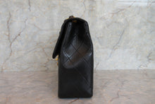 画像をギャラリービューアに読み込む, CHANEL/シャネル 中マトラッセシングルフラップチェーンショルダーバッグ ラムスキン ブラック/ゴールド金具 ショルダーバッグ 700080010