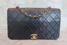 Load image into Gallery viewer, CHANEL Matelasse Full flap chain shoulder bag Lambskin Black/Gold hadware Shoulder bag 800060111