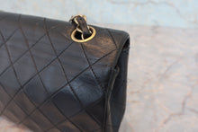 Load image into Gallery viewer, CHANEL Matelasse Full flap chain shoulder bag Lambskin Black/Gold hadware Shoulder bag 800060111