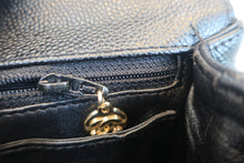 画像をギャラリービューアに読み込む, CHANEL/シャネル マトラッセ台形ハンドバッグ キャビアスキン ブラック/ゴールド金具 ハンドバッグ 800020013