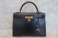 Load image into Gallery viewer, HERMES KELLY 32 Box carf leather Black 〇U Engraving Hand bag 700100066