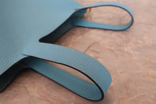 将图片加载到图库查看器,HERMES PICOTIN LOCK PM Clemence leather Blue du nord C刻印 Hand bag 700120243