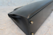 Load image into Gallery viewer, HERMES KELLY 32 Box carf leather Black 〇U Engraving Hand bag 700100066