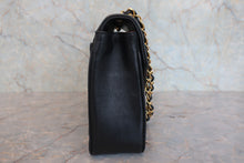 将图片加载到图库查看器,CHANEL/香奈儿 coco小姐 V线 链条包 羊皮 Black/Gold hadware(黑色/金色金属) 肩背包 800080007