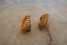 Load image into Gallery viewer, CHANEL CC mark earring Gold plate Gold Earring 500070085