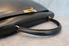 Load image into Gallery viewer, HERMES KELLY 32 Box carf leather Black 〇U Engraving Hand bag 700100066