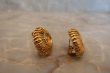 Load image into Gallery viewer, CHANEL CC mark earring Gold plate Gold Earring 500070085