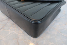 将图片加载到图库查看器,CHANEL/香奈儿 coco小姐 V线 链条包 羊皮 Black/Gold hadware(黑色/金色金属) 肩背包 800080007