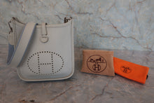画像をギャラリービューアに読み込む, HERMES/エルメス エブリンTPM トリヨンクレマンス パールグレー □Q刻印 ショルダーバッグ 800030109