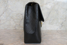 将图片加载到图库查看器,CHANEL/香奈儿 中号CF 单盖包 链条包 羊皮 Black/Gold hadware(黑色/金色金属) 肩背包 700030077