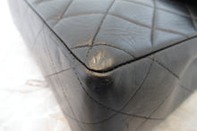 将图片加载到图库查看器,CHANEL/香奈儿 中号CF 单盖包 链条包 羊皮 Black/Gold hadware(黑色/金色金属) 肩背包 700030077