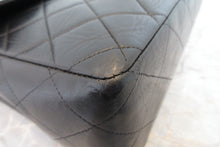 将图片加载到图库查看器,CHANEL/香奈儿 中号CF 单盖包 链条包 羊皮 Black/Gold hadware(黑色/金色金属) 肩背包 700030077