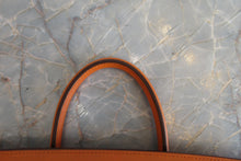 將圖片載入圖庫檢視器 HERMES/エルメス オータクロア32 ボックスカーフ オレンジ □E刻印 ハンドバッグ 700080110