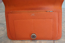 Load image into Gallery viewer, HERMES  Dogon GM Togo leather Orange □H Engraving Wallet 700090224